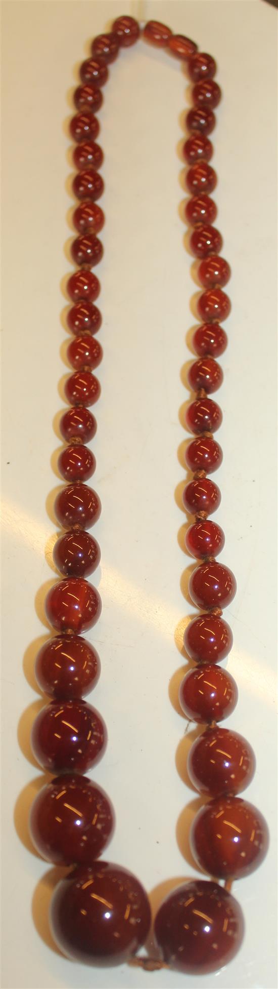 Graduated amber necklace